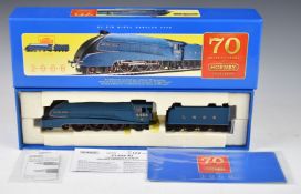 Hornby 00 gauge model railway 70 Years of Hornby LNER A4 Pacific locomotive Sir Nigel Gresley,