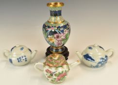 Chinese 19thC miniature famille rose teapot, cloisonné vase and two further teapots, tallest 13.5cm