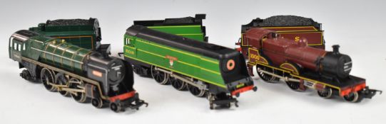 Three Hornby 00 gauge model railway steam locomotives comprising Midland Compound, Bulleid West