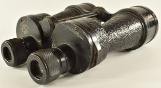 Pair of WW2 British binoculars by Ross, London serial number 6735, dated 1939
