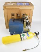 3 litre 3.8kg compressed air bottle suitable for re-filling PCP air rifles together with a 0-40MPA