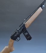 Daisy Power Line 990 .177 CO2 air rifle with chequered semi-pistol grip, composite stock and