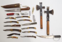 Small collection of pocket / folding / novelty knives including Swiss Army, United States Navy,