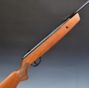 Hatsan Edgar Brothers Breaker 900X .177 air rifle with chequered semi-pistol grip, adjustable sights