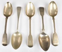 Five Georgian and later hallmarked silver dessert spoons, four being fiddle pattern, length 17.