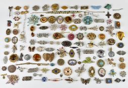 A collection of vintage brooches including Hollywood, paste, enamel, etc
