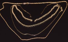 Three 9ct gold chains/ necklaces, 9.1g