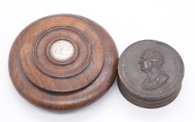 Collection of Georgian and later treen, horn and lacquer snuff boxes including one with yellow metal