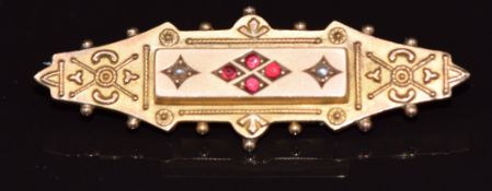 Victorian 9ct gold brooch set with paste and seed pearls, glass compartment verso, Chester 1900,