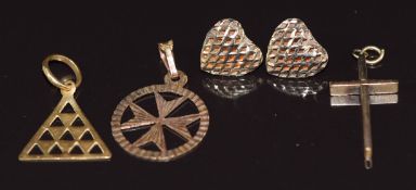 A collection of 9ct gold jewellery including a pair of heart earrings, a cross, a Maltese cross