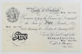Bank of England white £5 banknote, London branch, 10 January 1952, signed Chief Cashier P.S.