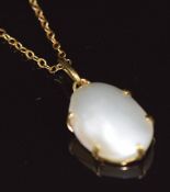 Art Deco 18ct gold pendant set with a blister pearl (2g), on 10k gold chain, 0.9g