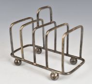 Edward VII hallmarked silver five bar toast rack, Sheffield 1903, maker Harrison Brothers &