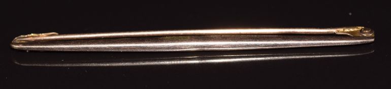 A c1910 9ct rose gold brooch, 1.6g