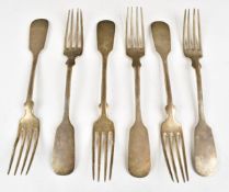 German set of six fiddle pattern 800 grade silver dessert forks, length 17.5cm, weight 190g