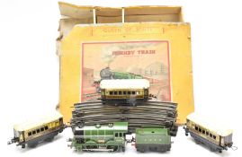 Hornby 0 gauge Queen of Scots electric model railway or train set, comprising LNER 0-4-0 tender