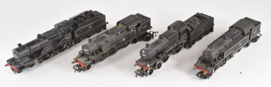 Four 00 gauge model railway steam locomotives comprising Bachmann Midland Compound, Hornby 4-4-0 and