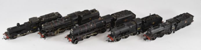Five 00 gauge model railway steam tender locomotives comprising kit built 2F, Bachmann 3F, kit built