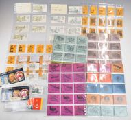 A selection of GB decimal stamp booklets on stock pages including SG FD2-6 selvedge at left set,