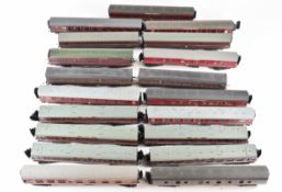 Nineteen 00 gauge model railway maroon coaches including Mk1 and B set examples