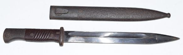 German 84/98 pattern bayonet with grooved grips, flashguard and 25cm fullered blade, with