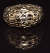 A 9ct gold ring with pierced and textured design, 4.2g, size J