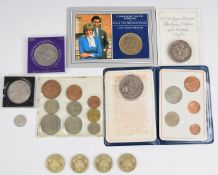 Collection of collectable coinage including £5, crowns, £2, 80th Anniversary of the RAF, 1944