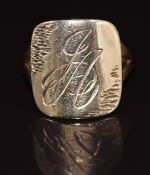 A 9ct gold signet ring, 9g, size U