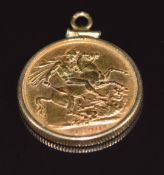 A 1890 gold full sovereign with Melbourne Mint mark, in 9ct gold pendant mount, 9.1g