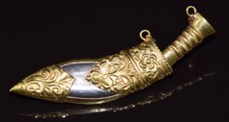 A white and yellow metal brooch in the form of a knife and sheath 10g 5.4x1.1cm