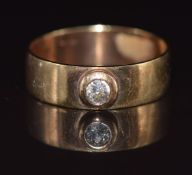 A 9ct gold ring set with a diamond, 2.2g, size K