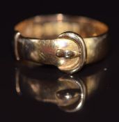 A 15ct gold buckle ring, Chester 1892, 2.7g, size O