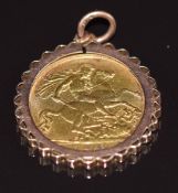A 1912 gold half sovereign in 9ct gold pendant mount, 5.1g