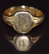 An 18ct gold signet ring, 3.8g, size I