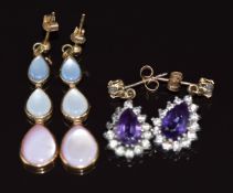 Two pairs of 9ct gold earrings set with mother of pearl and amethyst, 3.7g