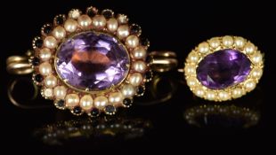 Victorian 9ct gold brooch set with a foiled amethyst surrounded by pearls and paste and a 9ct gold