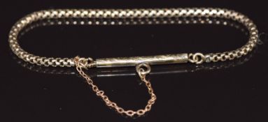 Victorian 9ct gold bracelet with engraved barrel clasp, 5.2g