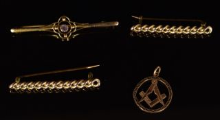 Three 9ct gold brooches, one set with an amethyst and a 9ct gold Masonic pendant, 9.1g
