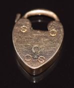 A 9ct rose gold heart padlock clasp, 3.2g