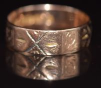 A 9ct rose gold ring with engraved decoration, Birmingham 1878, 1.9g, size M
