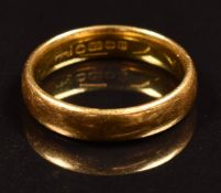 A 22ct gold wedding band / ring, Birmingham, 6g, size M