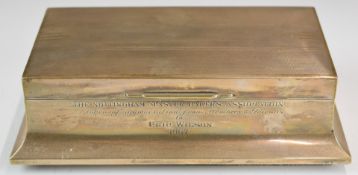 Walker & Hall Elizabeth II hallmarked silver cigarette case with engine turned lid, Sheffield