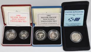 Five Royal Mint silver coins comprising a 1986 XIII Commonwealth Games Silver Proof £2 coin, 1992