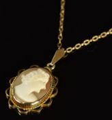 A 9ct gold pendant set with a cameo on 9ct gold chain, 3.6g
