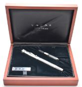 Yard-o-Led Topaz fountain pen with hallmarked silver body and cap, crown top inset with a topaz