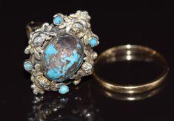 A 9ct gold and silver ring set with turquoise and a 9ct gold wedding band / ring (1.8g, size N)