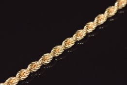 An 18ct gold rope twist bracelet, 8.3g 21cm