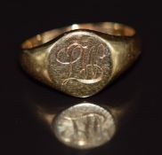 An 18ct gold signet ring, Birmingham 1919, 2.5g, size D
