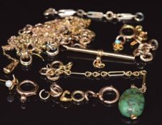 A 9ct gold T bar, 9ct gold links, 9ct gold clasps, sections of 9ct gold chain, etc, 14.9g