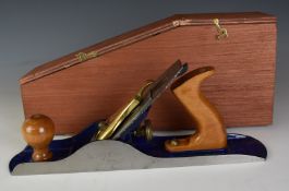 Record 06 woodworking plane and a WS A5 plane